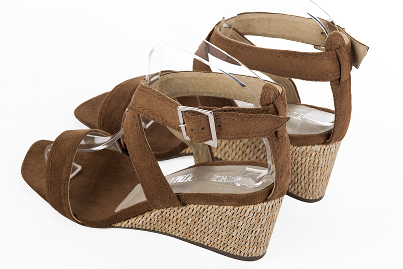 Caramel brown women's fully open sandals, with crossed straps. Square toe. Medium wedge heels. Rear view - Florence KOOIJMAN